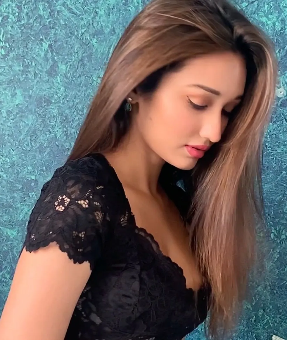 Akanksha Sharma - akanksha-sharma-hot-2.webp